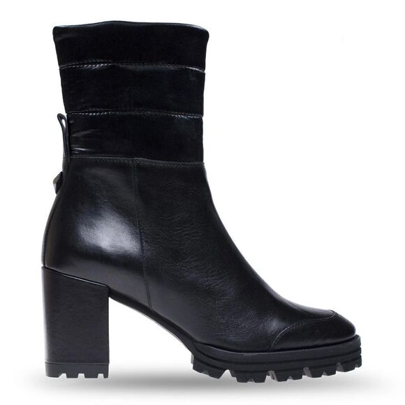 RON WHITE  Onyx
Terianna Ankle Boot - Picture 1 of 11